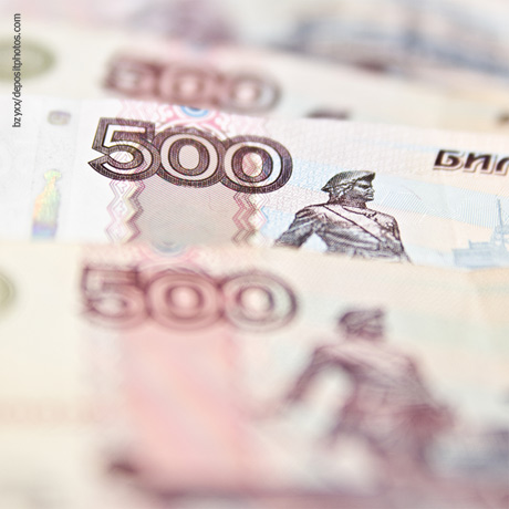 Депутаты предлагают закрепить в ТК РФ правило об исключении компенсационных выплат из зарплаты для целей ее сравнения с МРОТ